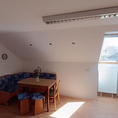 Apartment Vcelakov Esterno foto